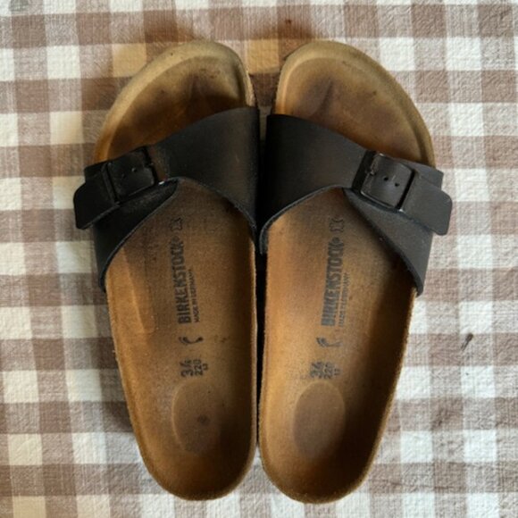 Birkenstock Black Leather Madrid Sandal with Birko-Flor size 34 lightly worn - Picture 5 of 6